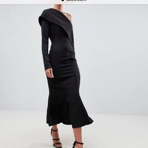 One shoulder black dress